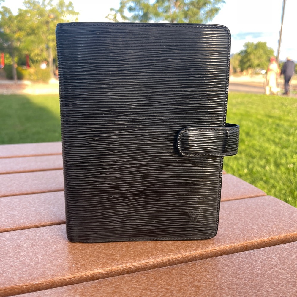 Louis Vuitton Black EPI Agenda MM